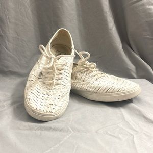 Vans womens 9/ mens 7.5 cream colored